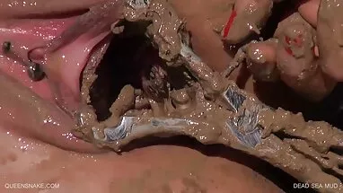 3 sıcak yerli sex filimleri kızlarla oynuyor