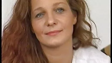 Koca kulüpten erotik porno yerli eve sıcak geliyor ve genç karısı