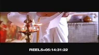 Banyoda parmaklıyor, turk erotik filmler izle Vücudumun bir kısmını gösteriyorum